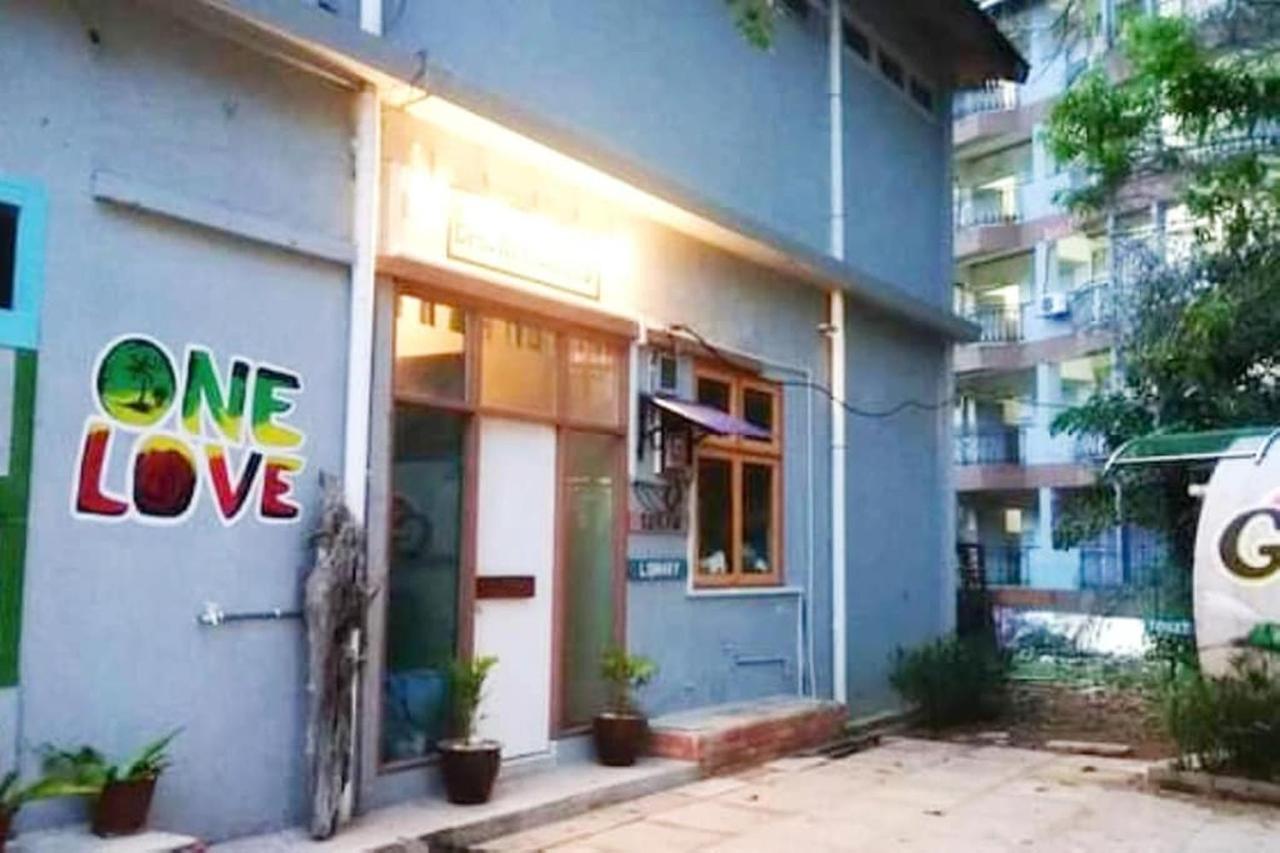 Bagan Pinang Guest House Port Dickson Exterior foto